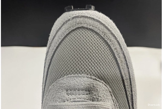LD Fragment Grey Waffle DH2684-001 Nike sacai SF 0904